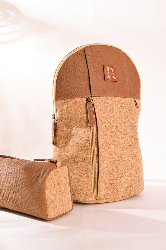 BARK & BLUSH