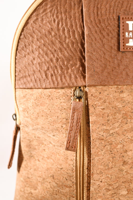 BARK & BLUSH
